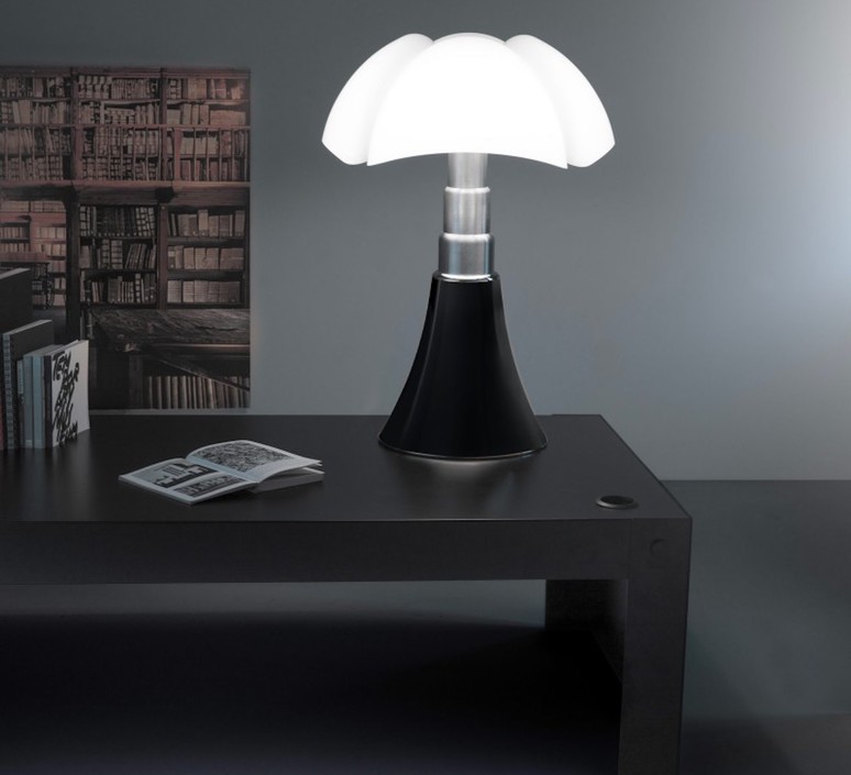 La lampe Pipistrello: l’icône absolue du design italien&nbsp;!