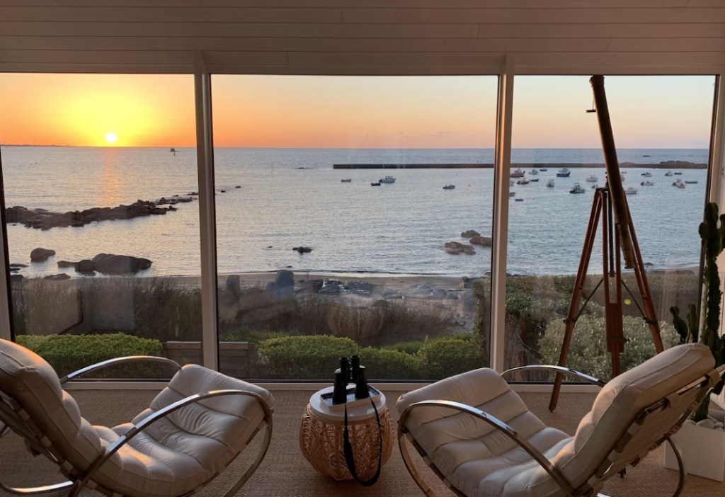 &lsquo;LE PARADIS BLEU&rsquo; maison &nbsp;&raquo; les pieds dans l&rsquo;eau&nbsp;&raquo;Plouescat, Bretagne