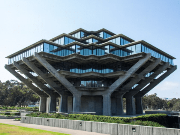 Guide  pour comprendre ce qu’est le brutalisme : histoire, caractéristiques et&nbsp;design