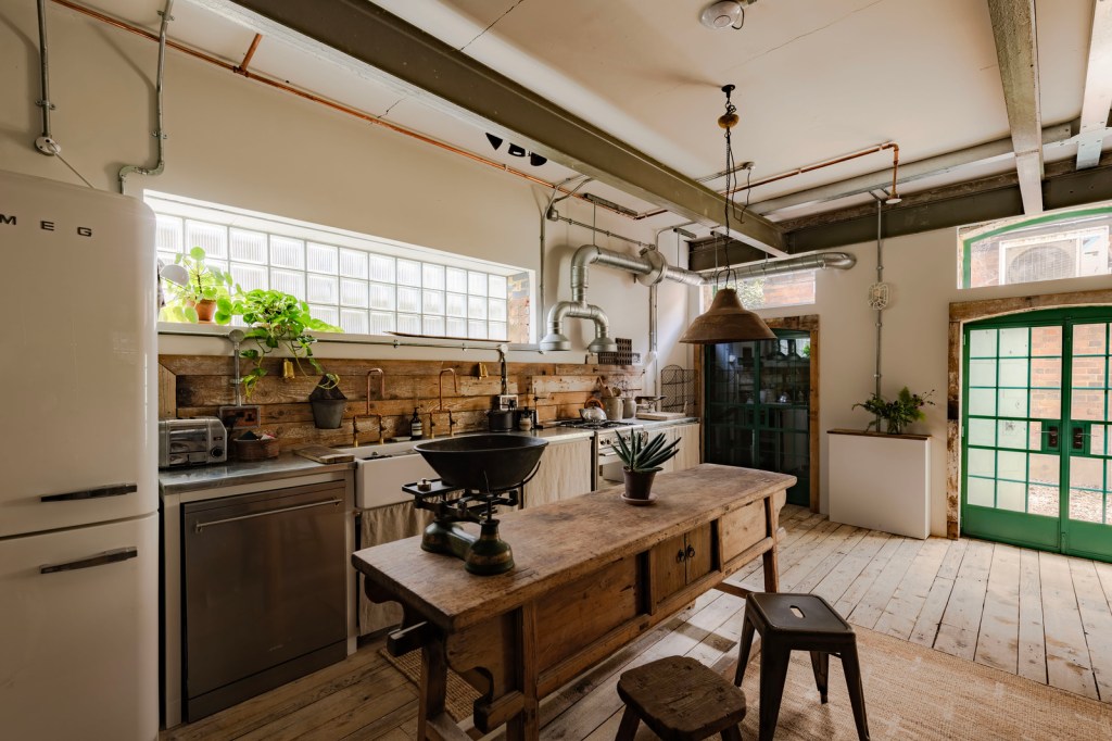 Rénovation d&rsquo;une station électrique en loft à&nbsp;Oxford