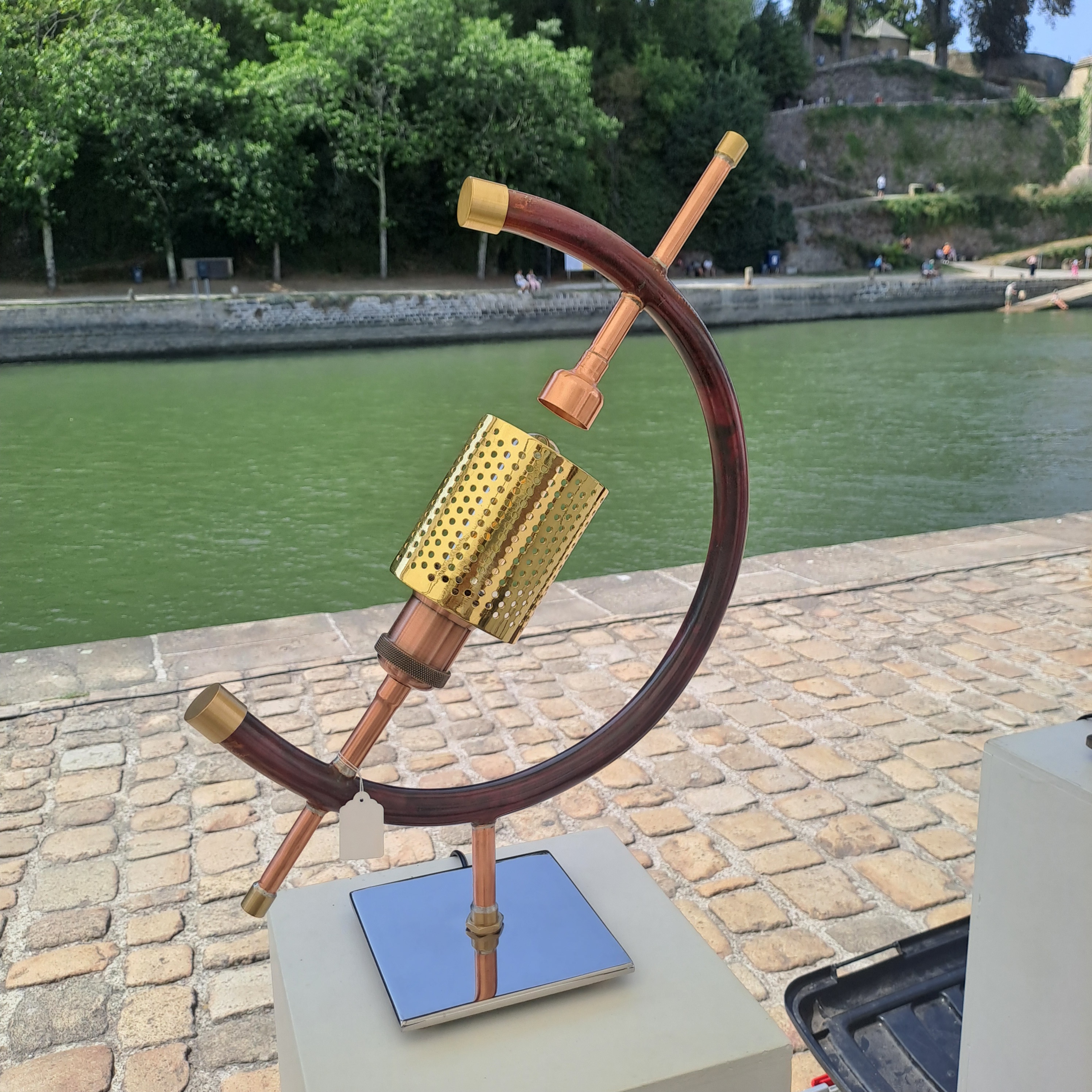 Artisan d&rsquo;Art: La Créativité de Thierry Huchet Cuivre Island