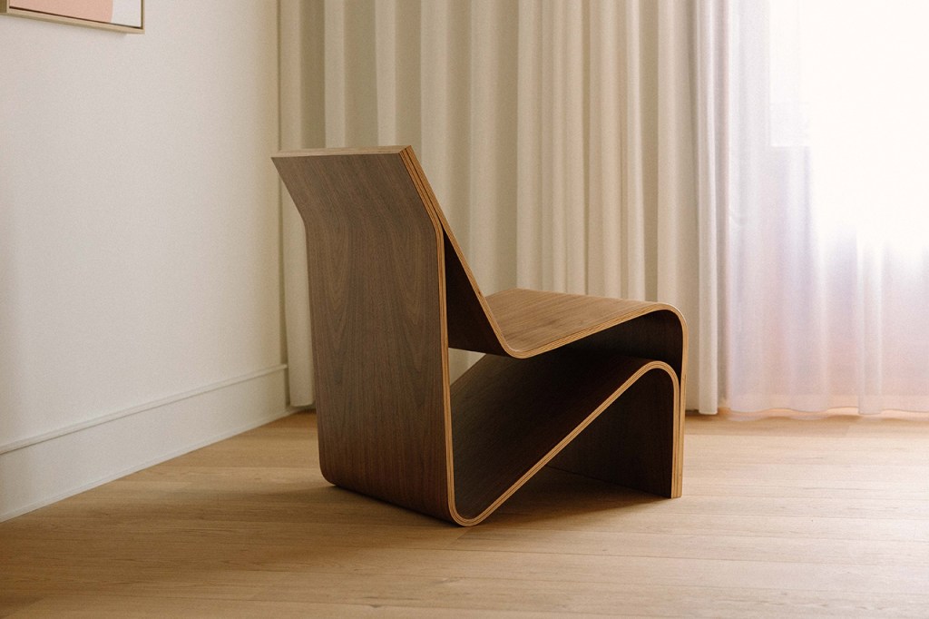 La chaise MT de Pecadora se délecte de sa propre&nbsp;matérialité