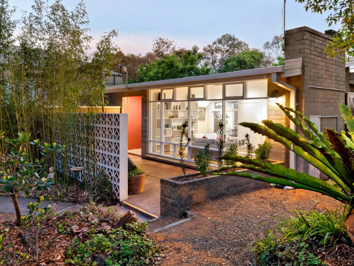 Esprit du milieu du siècle. Magnifiquement mis à jour.&nbsp;Australie