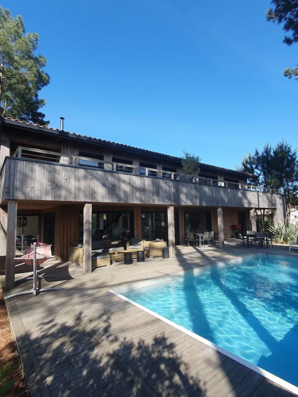 Grande maison de charme en bois à&nbsp;Lacanau-Océan