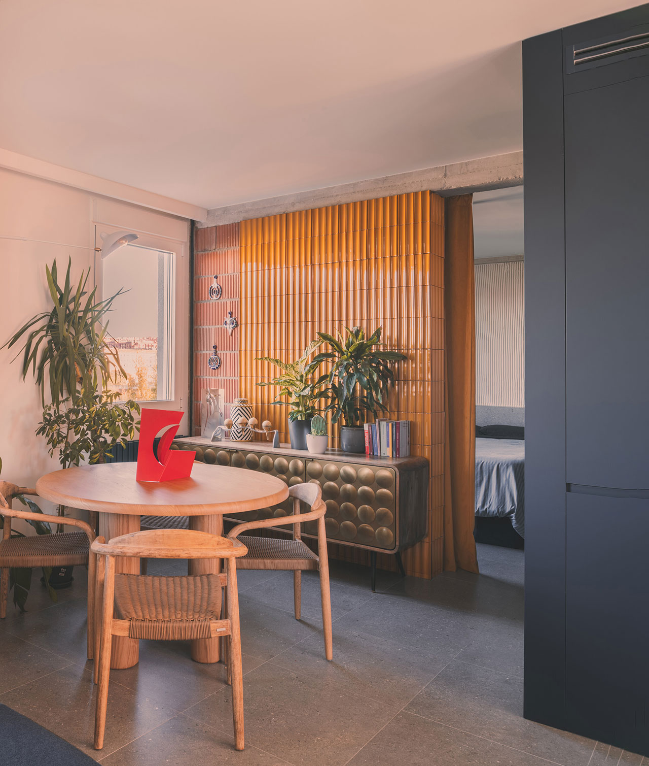 OOIIO Architecture réinvente un appartement madrilène