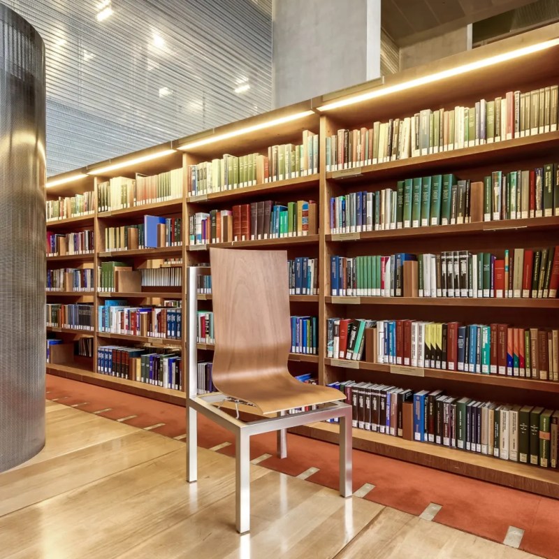 la chaise BNF,par Dominique Perrault et Gaëlle Lauriot-Prevost pour&nbsp;Coedition