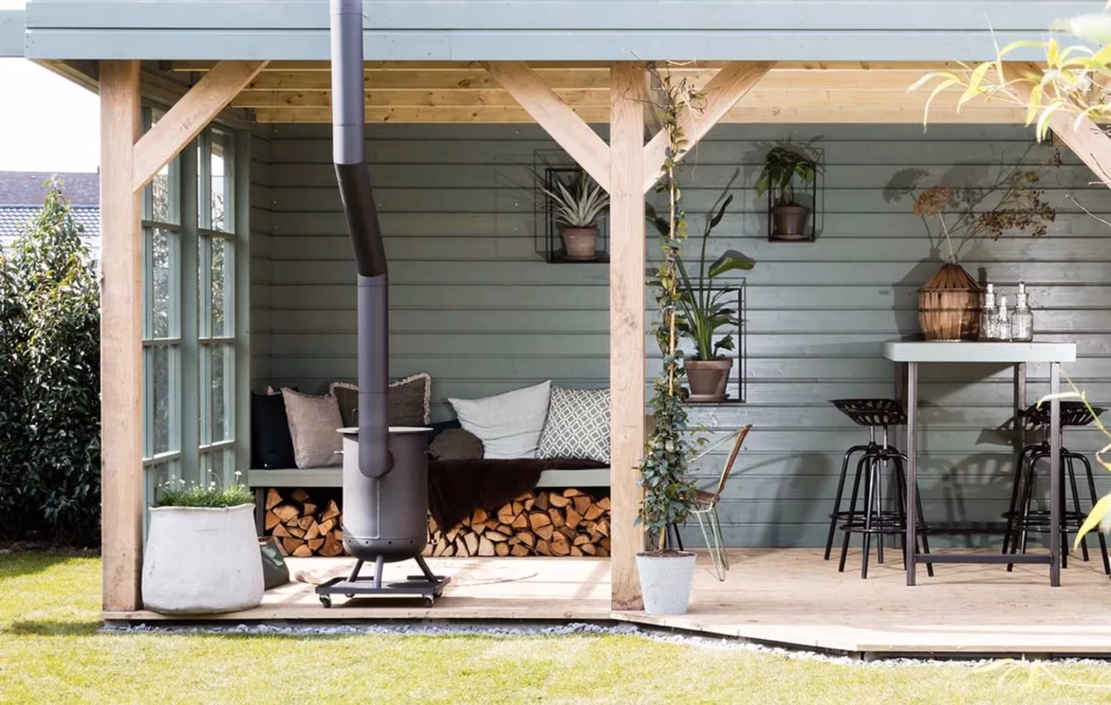 Montez le chauffage : les avantages et inconvénients du chauffage sur les&nbsp;terrasses