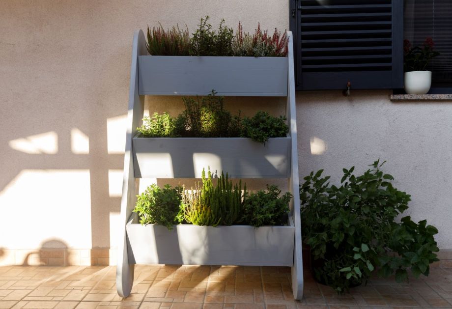 DIY : ÉTAGÈRE À&nbsp;PLANTES
