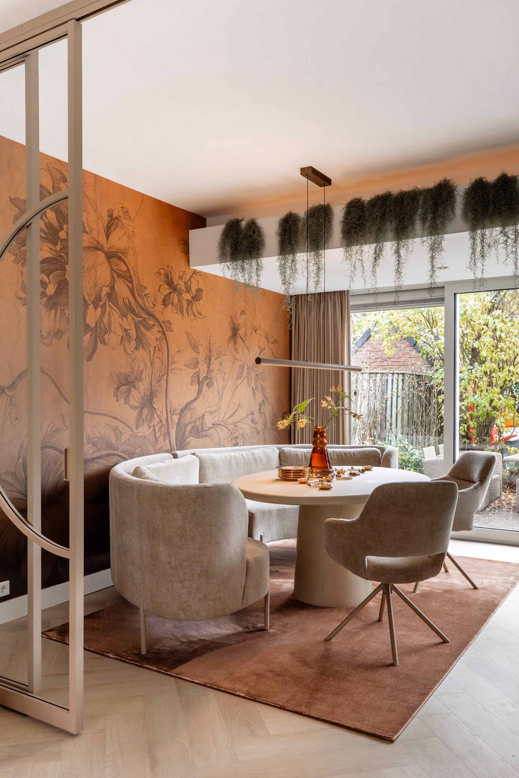 Comment choisir un papier peint qui élève l’intérieur à un niveau supérieur