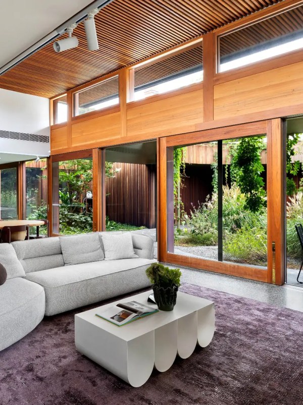 Paysage et vie contemporaine se rencontrent avec une sérénité&nbsp;sereine