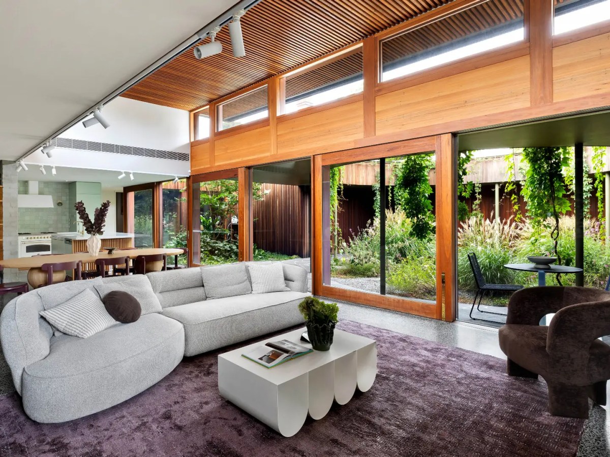 Paysage et vie contemporaine se rencontrent avec une sérénité&nbsp;sereine