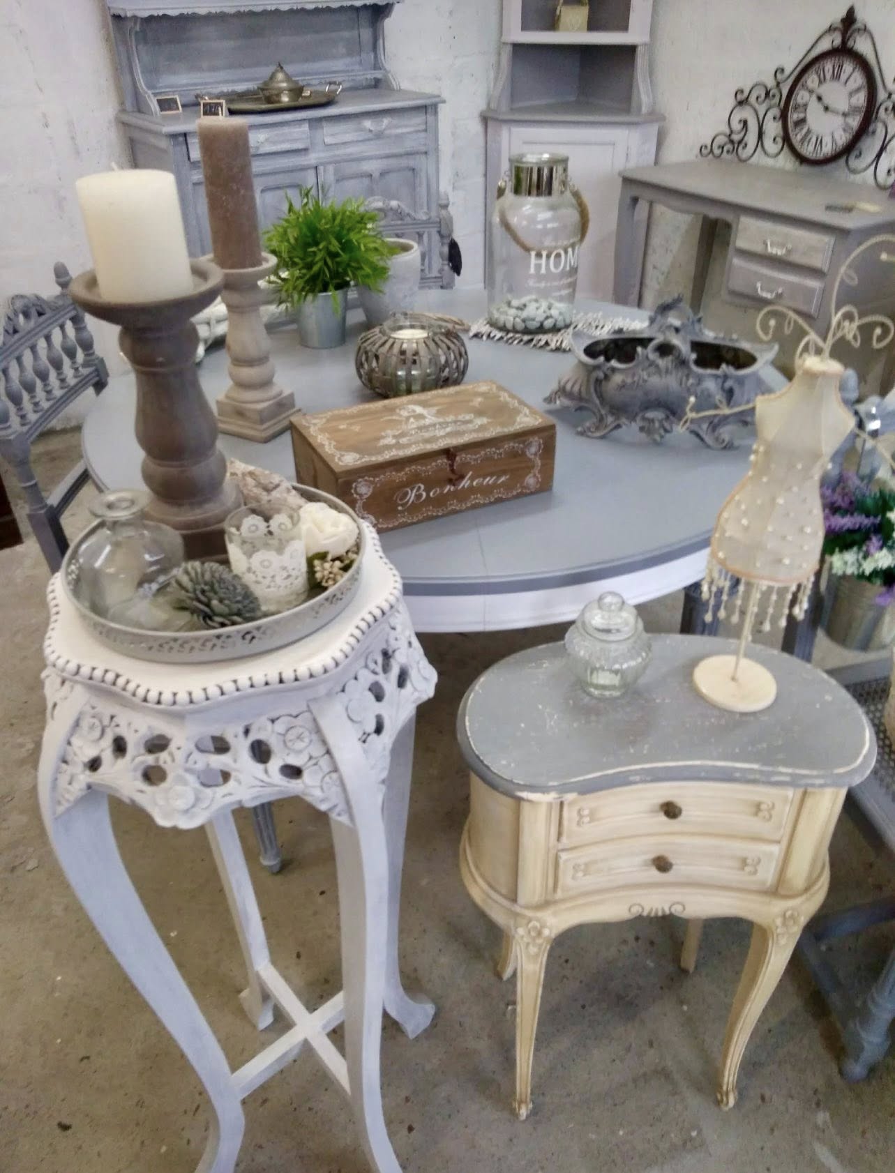 Brocantine Patine par Eve Clinton Beaumont sur Oise Décoratrice d'ameublement