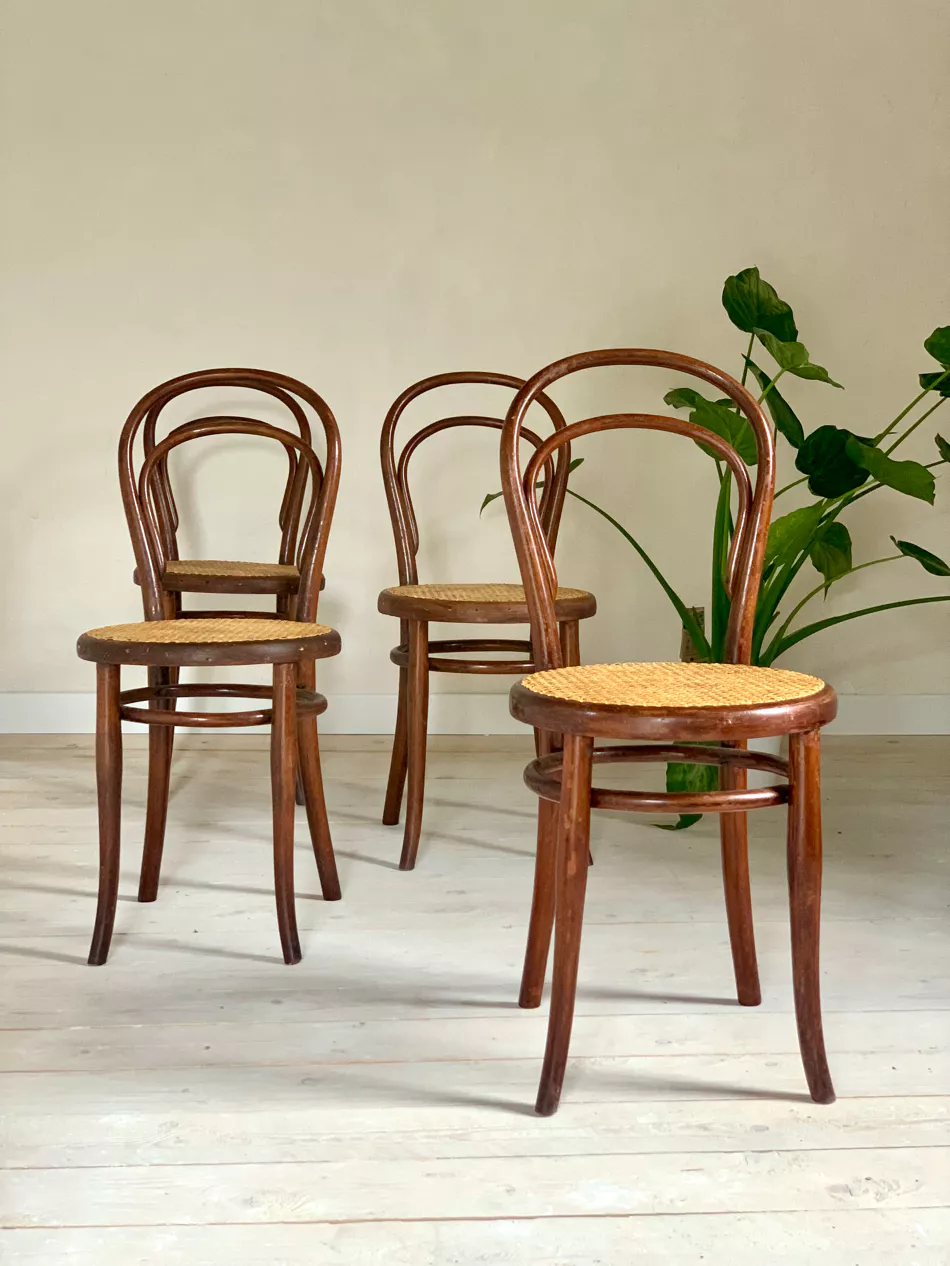 la chaise Thonet n° 14 reste la plus copiée de l&rsquo;histoire du Design