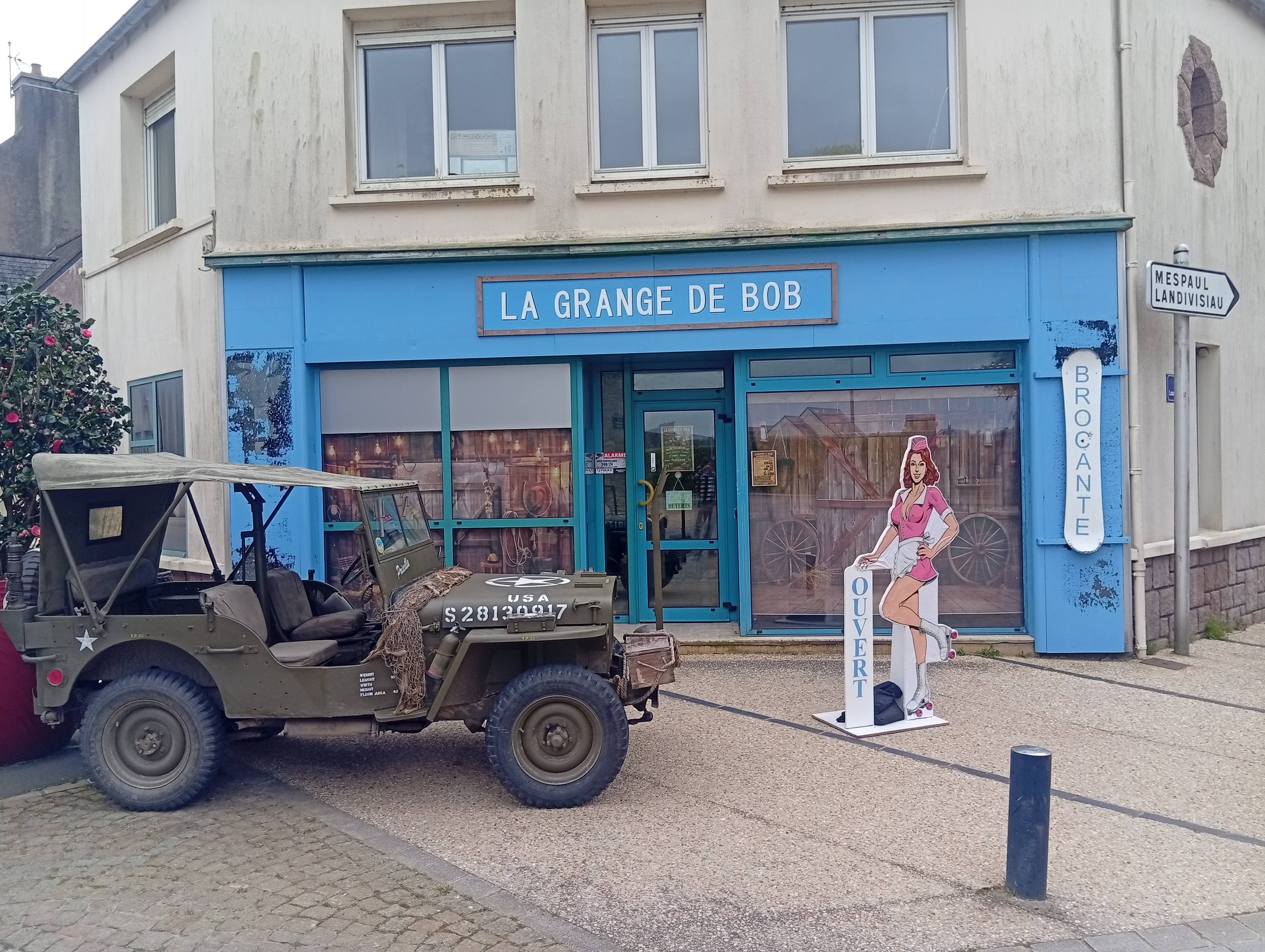 la Grange de Bob  au cœur d’une véritable caverne d’Ali Baba